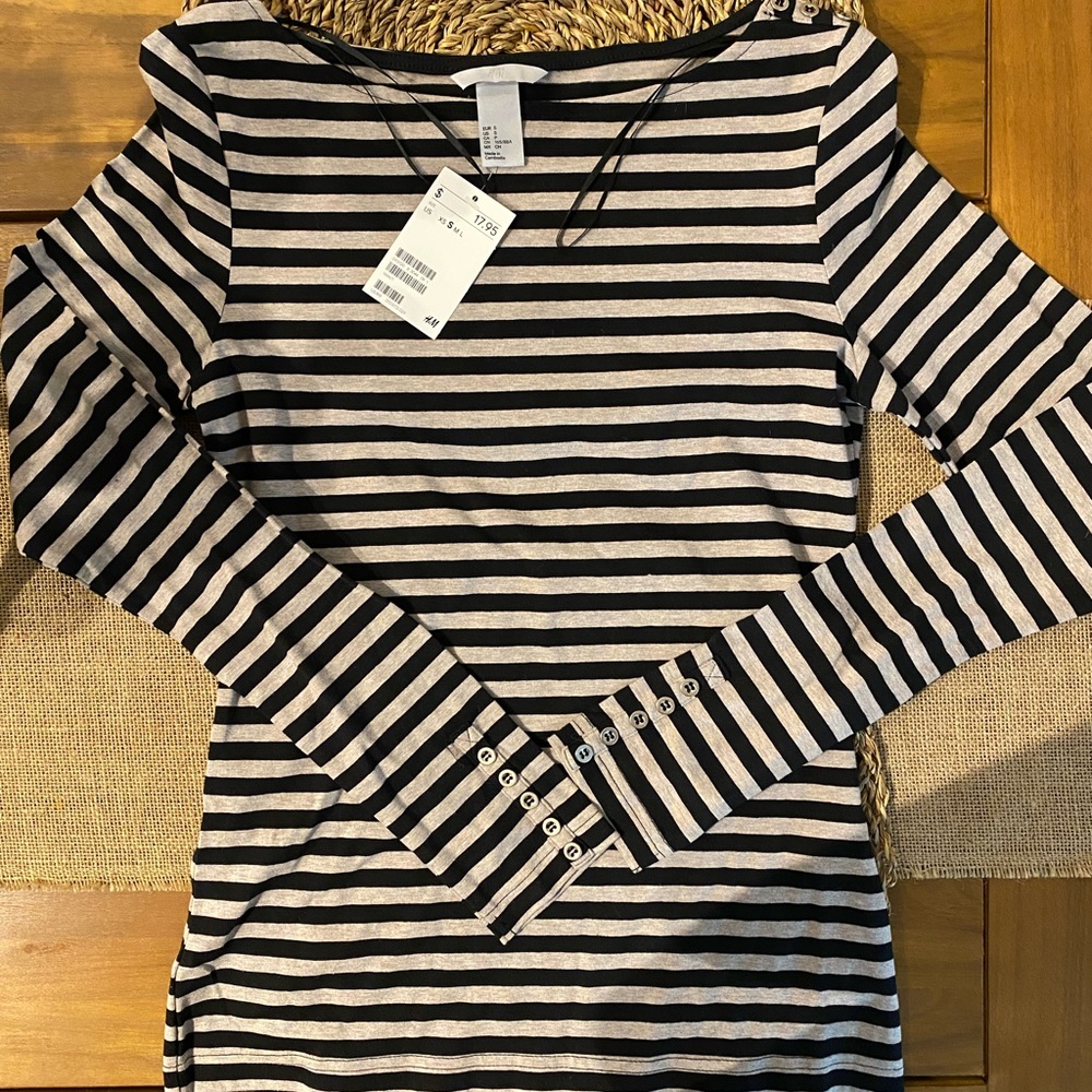 H&M Stripes long sleeves Size Small